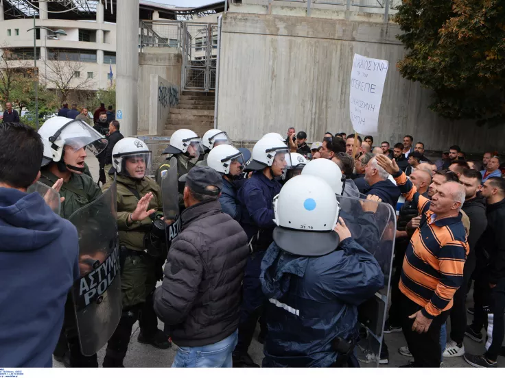Λιβαδειά: Επεισόδια με αγρότες και Αστυνομία - Τι δήλωσε ο Τσιάρας