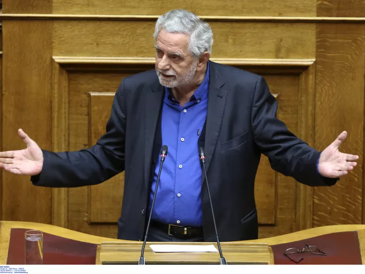 Δρίτσας: Ορκίστηκε βουλευτής στη θέση του Τσίπρα - Στην Νέα Αριστερά η έδρα