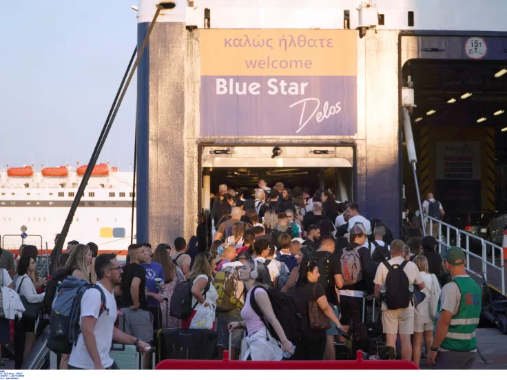 Προσλήψεις 5.383 αναπληρωτών: Εκπτώσεις σε ακτοπλοϊκά και αεροπορικά εισιτήρια