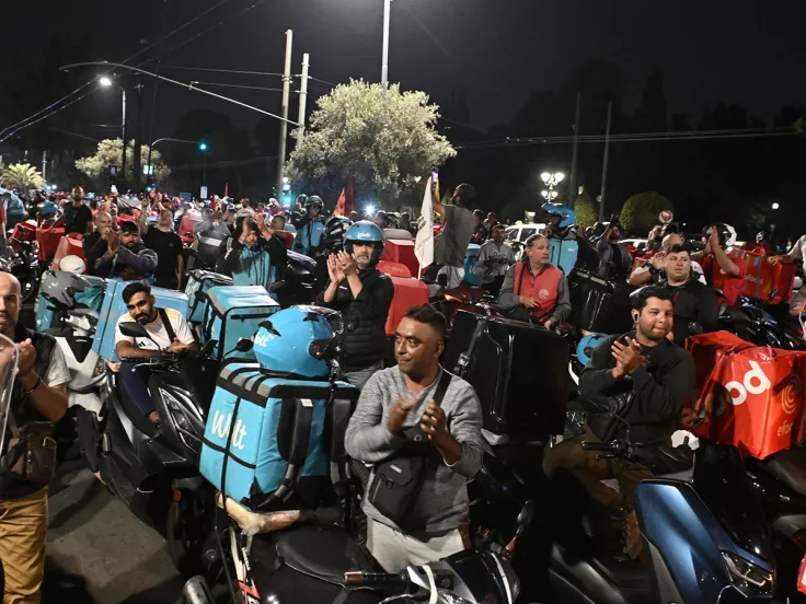 Efood και Wolt: Από σήμερα η στάση εργασίας των διανομέων