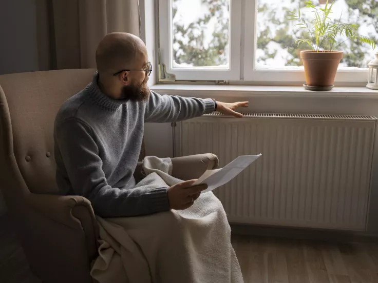 Επίδομα θέρμανσης έως 1.200 ευρώ: Ανοίγει αύριο η πλατφόρμα των αιτήσεων