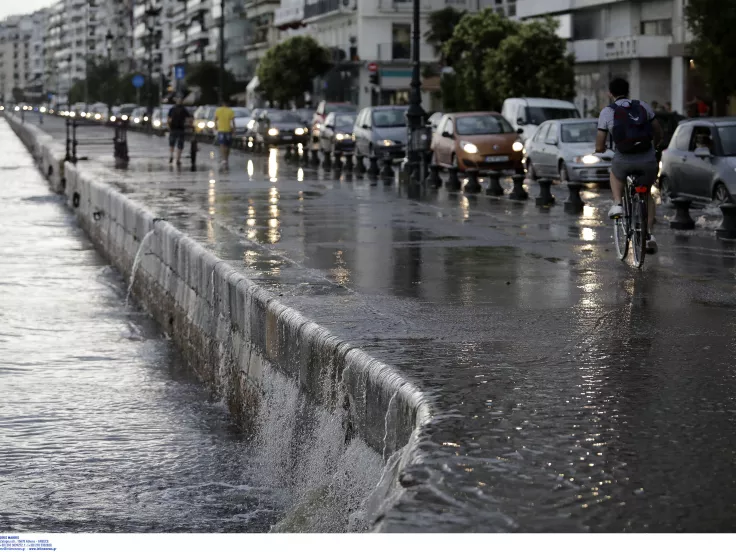Έρχεται κακοκαιρία σε όλη τη χώρα: Πού θα σημειωθούν καταιγίδες