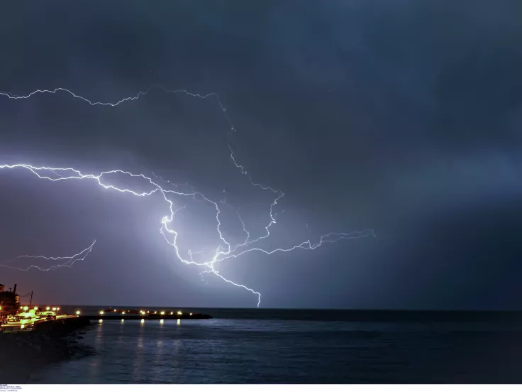 Έκτακτο δελτίο ΕΜΥ: Ισχυρές καταιγίδες σήμερα - Live η πορεία της κακοκαιρίας