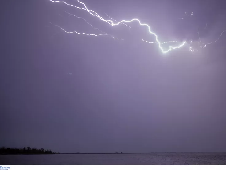Κεραυνοί και βροχές