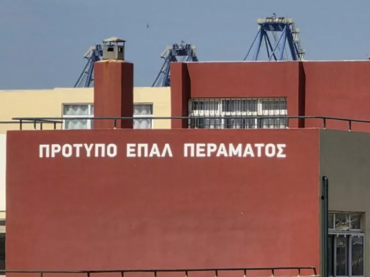 Πέραμα: Έπεσε ταβάνι σε ΕΠΑΛ - «Η κατάσταση δεν πάει άλλο»