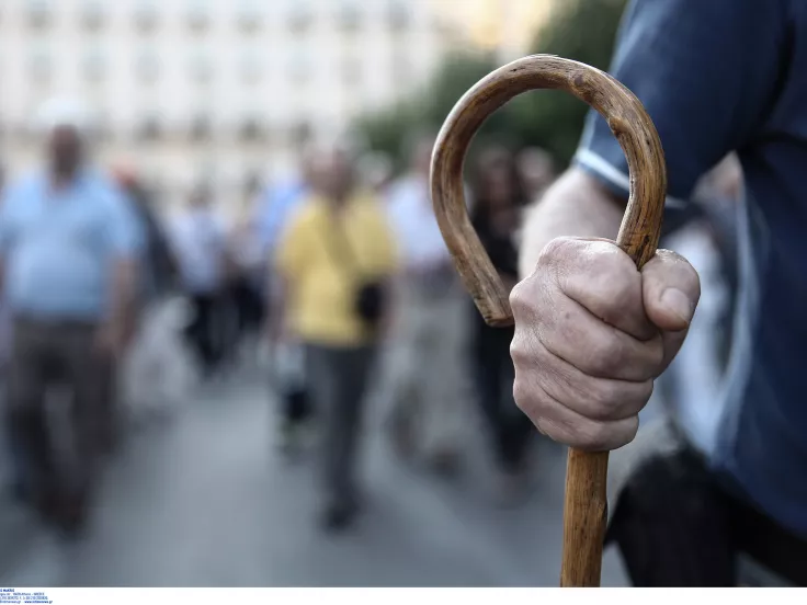 Εργαζόμενοι συνταξιούχοι: Πώς θα κερδίσουν έως 100 τον μήνα