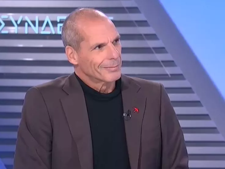 Βαρουφάκης για το βιβλίο Τσίπρα: «Λέω να περιμένω την ταινία»