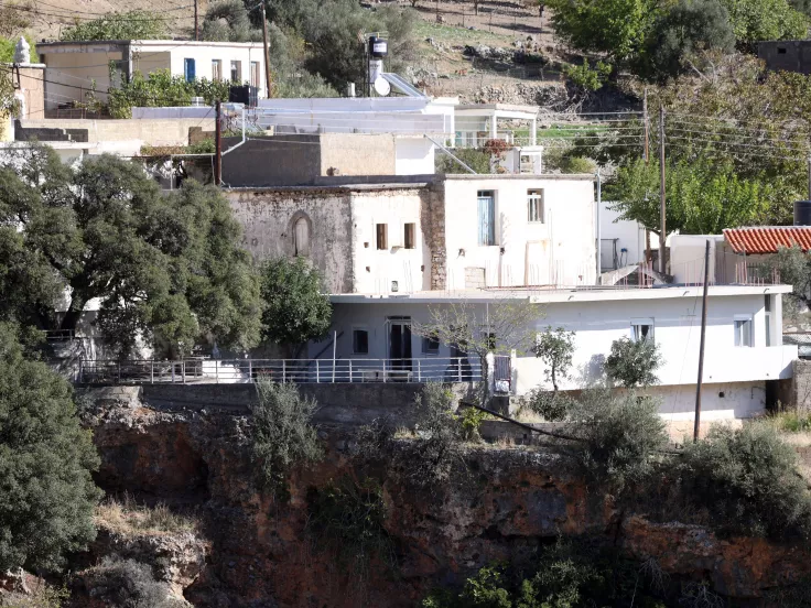 Βορίζια: Ξανανοίγουν τα σχολεία μετά τις δολοφονίες – Παραμένει η αστυνομία