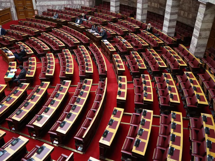 Κατά πλειοψηφία ψηφίστηκε η φορολογική μεταρρύθμιση 