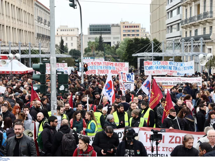 ΑΔΕΔΥ: 24ωρη απεργία στις 16 Δεκέμβρη - Πώς θα κινηθούν τα ΜΜΜ
