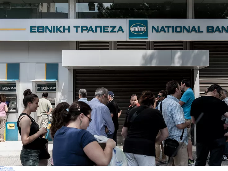 Επιδόματα «ανάσα» πριν τις γιορτές για πάνω από 1 εκατ. δικαιούχους