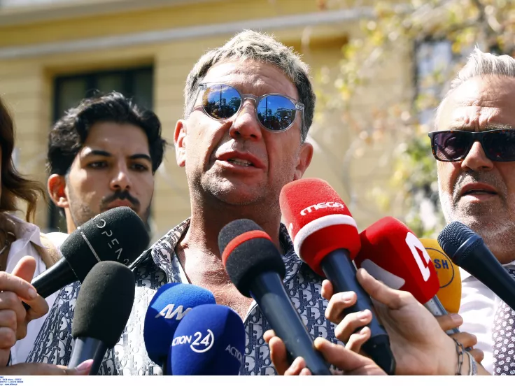 Μαζωνάκης: Νεαρός τον μηνύει για ανήθικες προτάσεις - «Είναι εκβιασμός» λέει ο τραγουδιστής