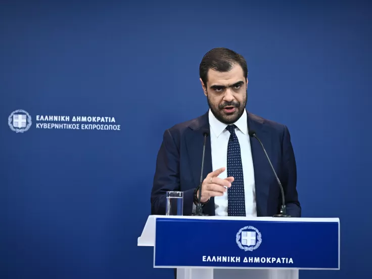 Μαρινάκης: «Είναι ψέματα ότι η κυβέρνηση φιμώνει δημοσιογράφους»