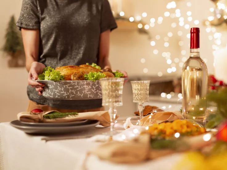 «Αλμυρό» το χριστουγεννιάτικό τραπέζι: Κοστίζει από 112 έως 160 ευρώ
