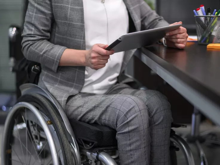 Προσλήψεις 2.000 ΑμεΑ σε Δήμους: Προλάβετε τις αιτήσεις