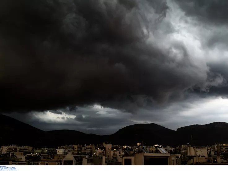 Συναγερμός στην Αττική: Ήχησε το 112 για επικίνδυνα καιρικά φαινόμενα