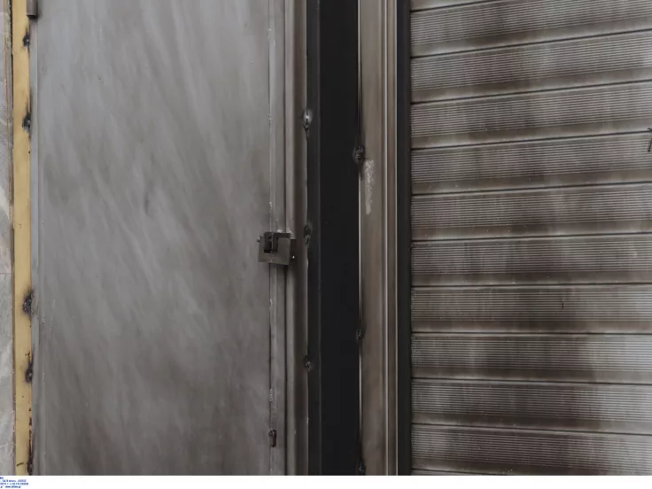 Δύο εμπρηστικές επιθέσεις στον Κολωνό – Πιθανό οπαδικό υπόβαθρο