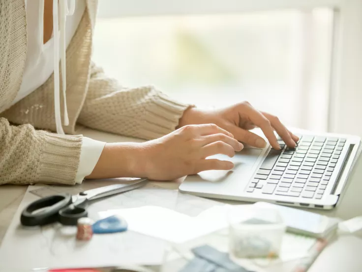 Θέσεις εργασίας και προσλήψεις