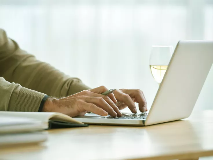 Θέσεις εργασίας και προσλήψεις