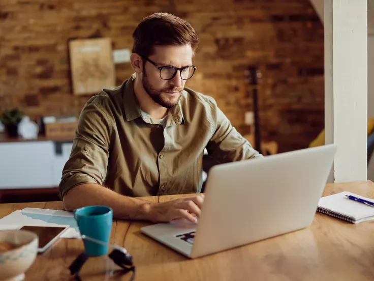 Θέσεις εργασίας και προσλήψεις