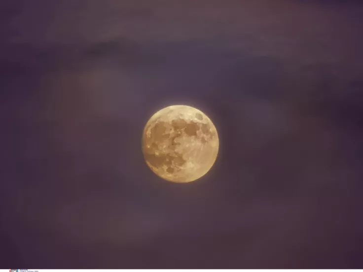 Πανσέληνος Ιανουαρίου 2026: Πότε θα δούμε το «Φεγγάρι του Λύκου»