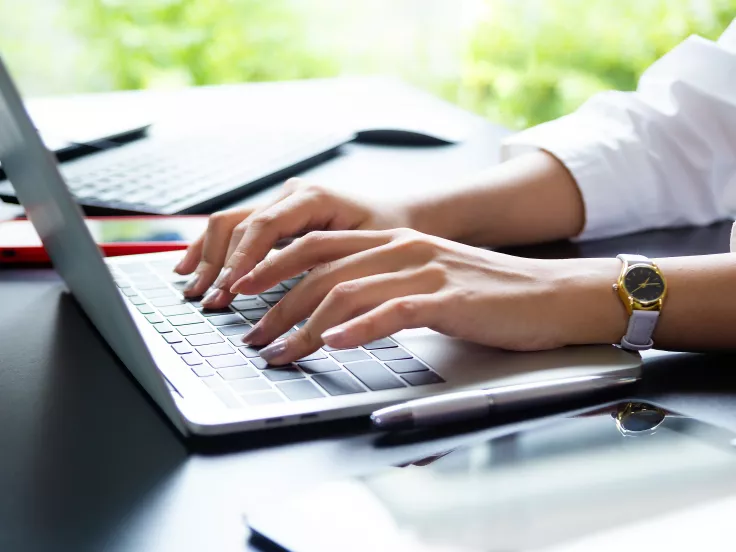 Θέσεις εργασίας και προσλήψεις