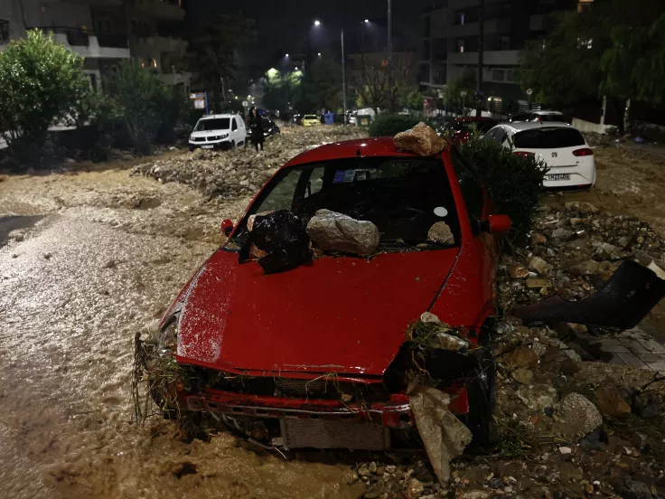 ΟΙΕΛΕ για θάνατο 56χρονης εκπαιδευτικού στη Γλυφάδα: «Ανοχύρωτη χώρα, αδιάφορες αρχές»