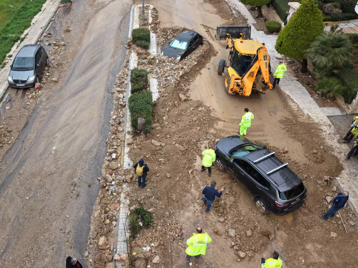 Δήμος Γλυφάδας: Σε κατάσταση έκτακτης ανάγκης μετά την κακοκαιρία - «Κατέβηκαν νιπτήρες από το βουνό»