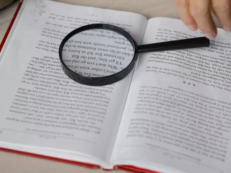 Τι σημαίνει πραγματικά η λέξη «αλαμπουρνέζικα»