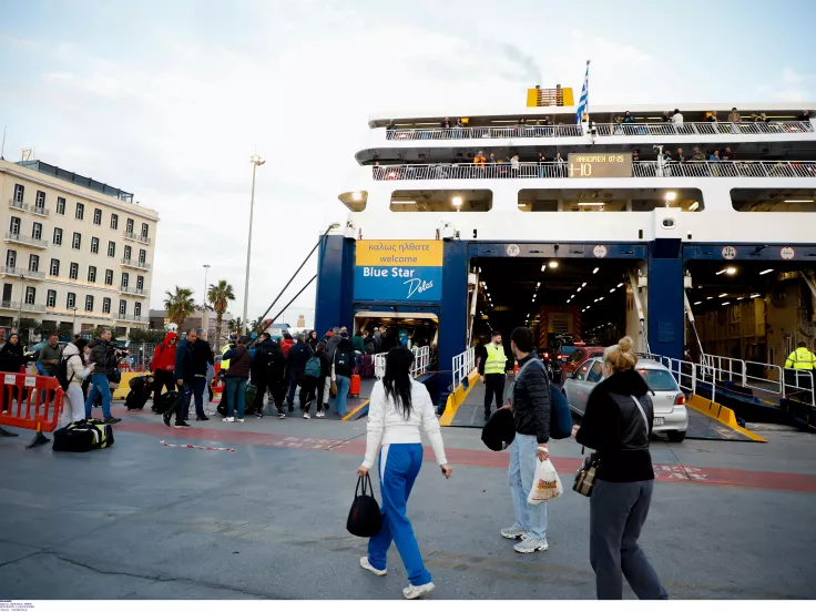 Αναπληρωτές: Εκπτώσεις σε ακτοπλοϊκά και αεροπορικά εισιτήρια για όλο το σχολικό έτος