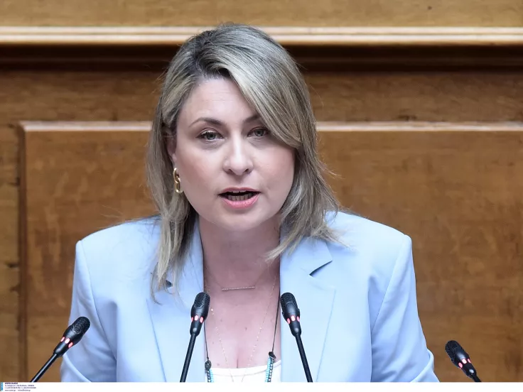 Πυρά εκπαιδευτικών κατά Αλεξοπούλου: Με ύφος Μαρίας Αντουανέτας ξεπέρασε κάθε όριο