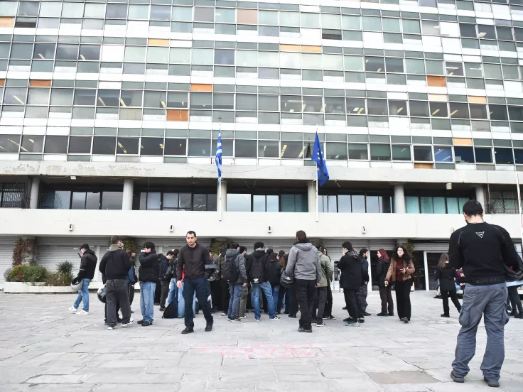 ΑΠΘ: Από τις 22:00 θα κλείνουν τα κτίρια - «Μπλόκο» και στις εκδηλώσεις