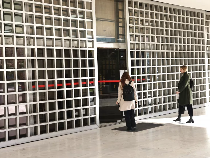 Νόμος Κατσέλη: Μειώνονται οι δόσεις - Δείτε παραδείγματα