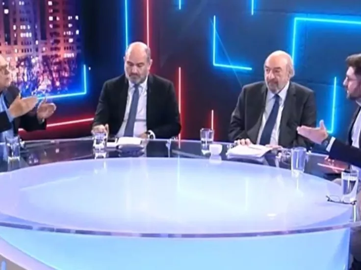 Χαμός μεταξύ Δρυμιώτη-Ζαχαριάδη για τη Χίο: «Είστε φασίστας, κάνετε βρωμερό αντικομμουνισμό»