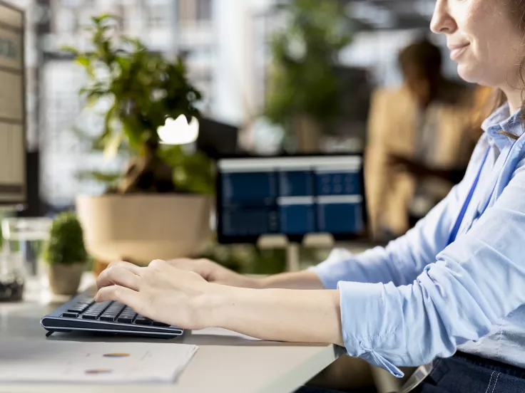 Θέσεις εργασίας και προσλήψεις