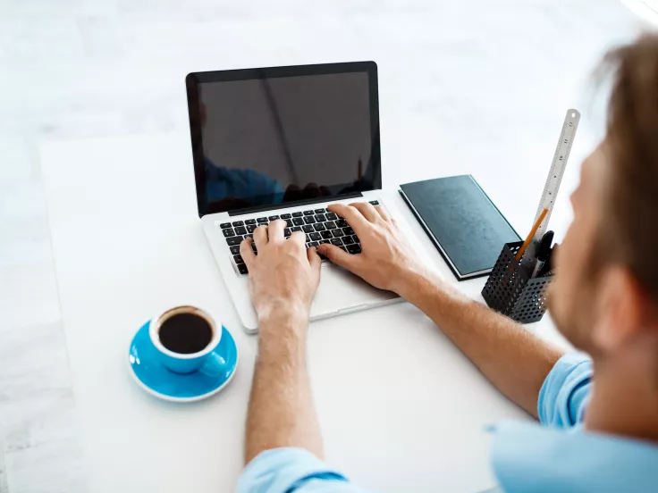 Θέσεις εργασίας και προσλήψεις