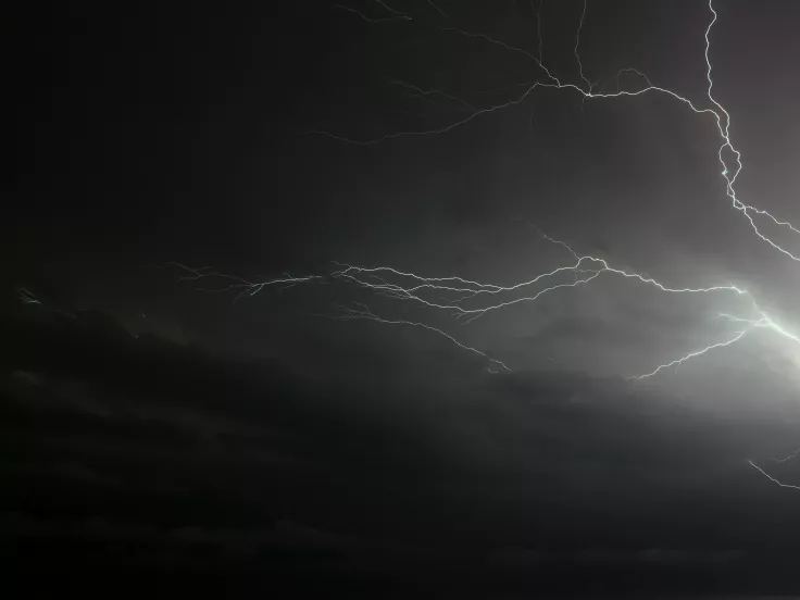 ΕΜΥ: Νέο έκτακτο δελτίο καιρού - Ισχυρές καταιγίδες τις επόμενες ώρες