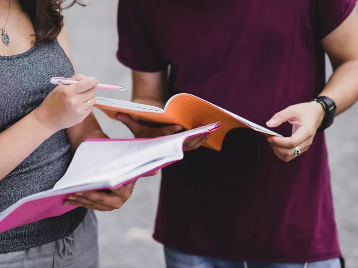 Εντός Μαρτίου έρχεται επιδότηση για νέους πτυχιούχους – Έως 36.000 ευρώ