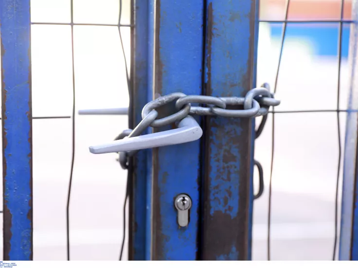 Σχολεία: Πού είναι κλειστά σήμερα και την Παρασκευή