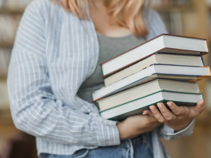 Τι σημαίνει η λέξη «ἄβροτος»