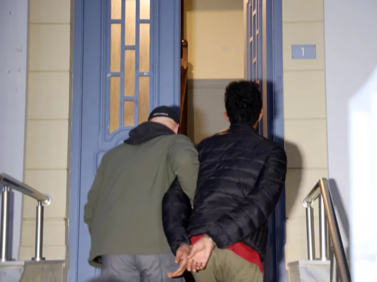 Τραγωδίσ στη Χίο: Οι αντικρουόμενες εκδοχές και τα ερωτήματα 