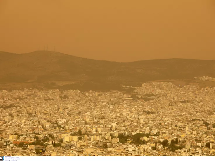Χαλάει ο καιρός: Ψύχρα, λασποβροχές και σκόνη σε όλη τη χώρα