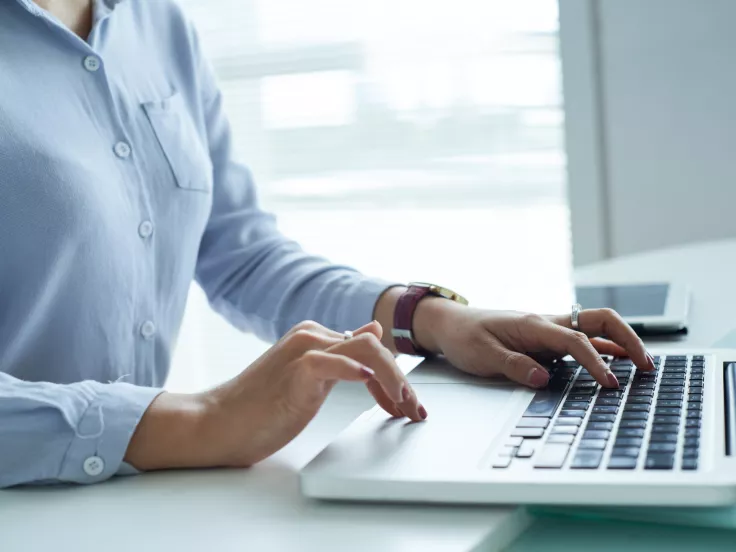 Θέσεις εργασίας και προσλήψεις