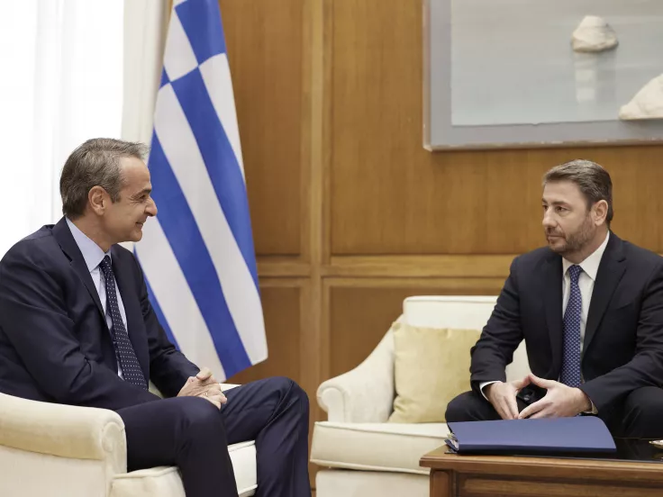 Μέση Ανατολή: Τετ α τετ Μητσοτάκη – Ανδρουλάκη σήμερα στη Βουλή