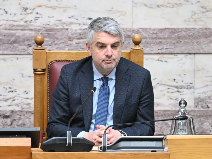 ΠΑΣΟΚ: Παραδίδει την έδρα του ο Οδυσσέας Κωνσταντινόπουλος