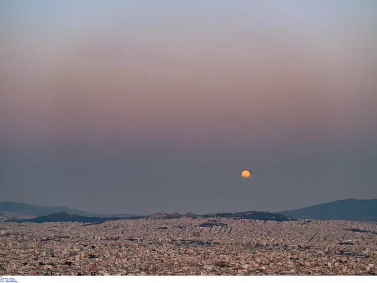 Πανσέληνος Μαρτίου με ολική έκλειψη σελήνης: Αύριο στον ουρανό το «Φεγγάρι του Σκουληκιού»