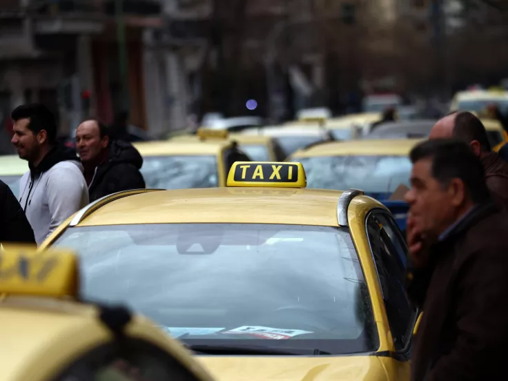 Ταξί: Κυκλοφορούν κανονικά σήμερα - Νέα απεργία από Δευτέρα
