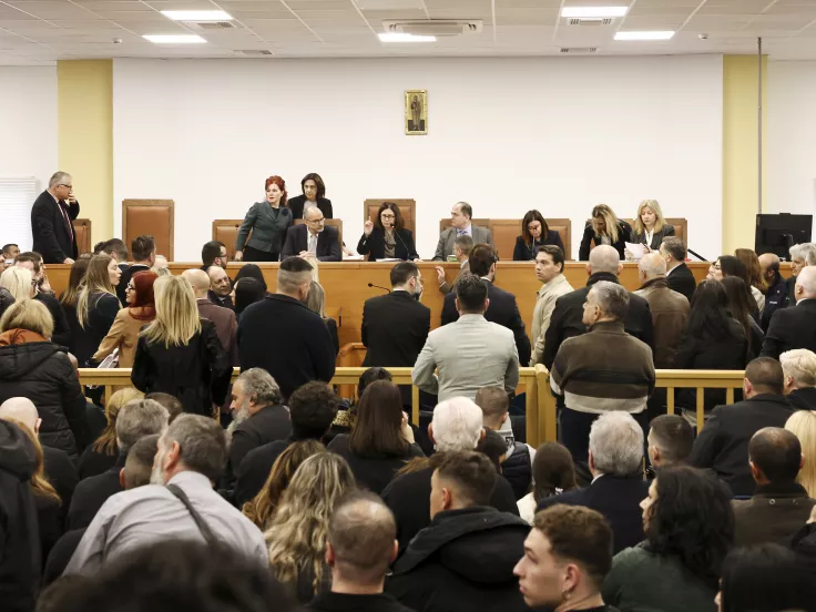 Δίκη Τεμπών: Αναβλήθηκε για την 1η Απριλίου - «Απόλυτη ντροπή»