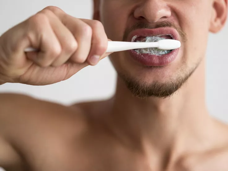 Όλοι κάνουμε αυτό το λάθος στο βούρτσισμα - Προσοχή στο timing