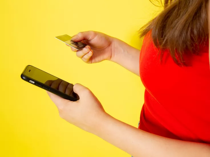 Youth Pass 2026: 150 ευρώ σε νέους - Πότε ανοίγουν οι αιτήσεις